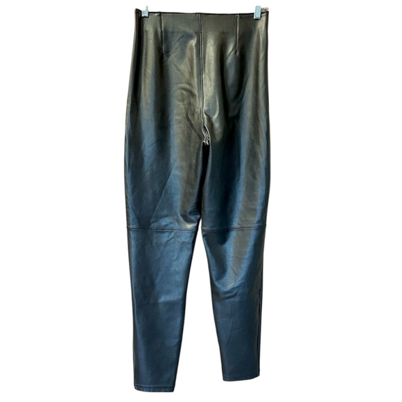 Abercrombie & Fitch Vegan Leather Skinny Slim Leg Stretch Pants Black Sz Large - Picture 1 of 5
